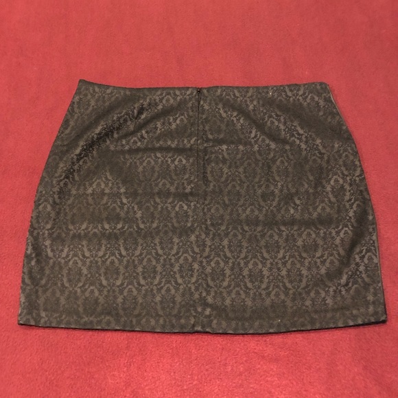 Ricki’s black jacquard mini skirt (size 14) NWOT - Picture 2 of 3
